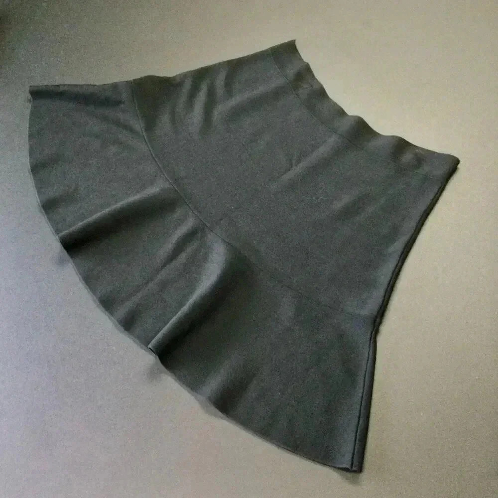 Halogen Womens Black Flat Front Knit Stretch Flared Hem Mini Skirt Size Medium